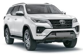 TOYOTA FORTUNER 2.4